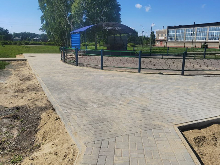 В селе Гришковка продолжается благоустройство парка отдыха.. В селе Гришковка продолжается благоустройство парка отдыха..