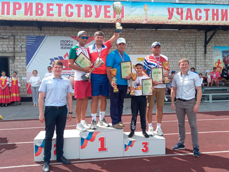 Команда из Немецкого национального района стала победителем 44-х летних Олимпийских игр сельских спортсменов Алтайского края. Команда из Немецкого национального района стала победителем 44-х летних Олимпийских игр сельских спортсменов Алтайского края.